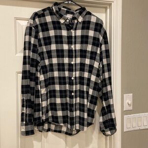 Men’s Old Navy black and white flannel size extra large